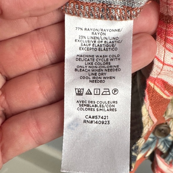 LOFT Rust Tropical Floral Ruffle Cami with Button Front - Picture 4 of 4